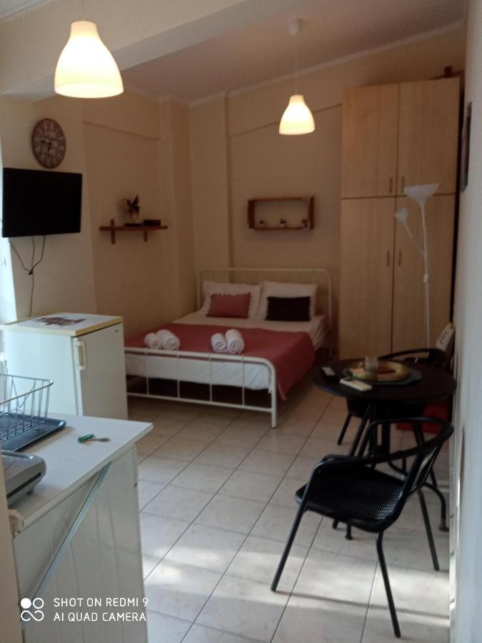Home Patras Esterno foto